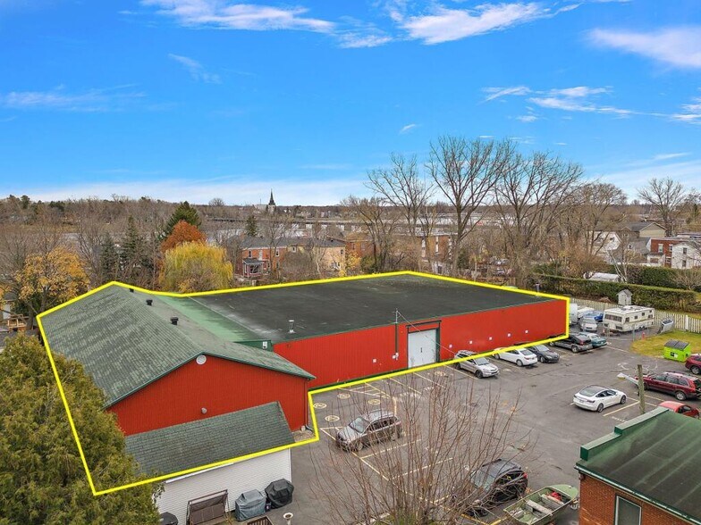 Primary Photo Of 141 Rue De Salaberry, Saint-jean-sur-richelieu Warehouse For Lease