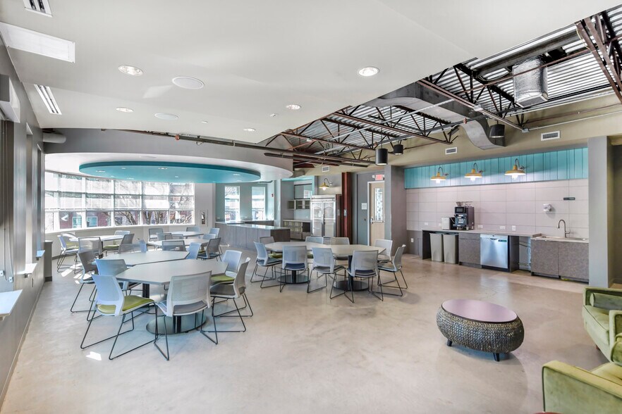 More Photos Of 200 W Franklin St, Chapel Hill Loft Creative Space For Lease