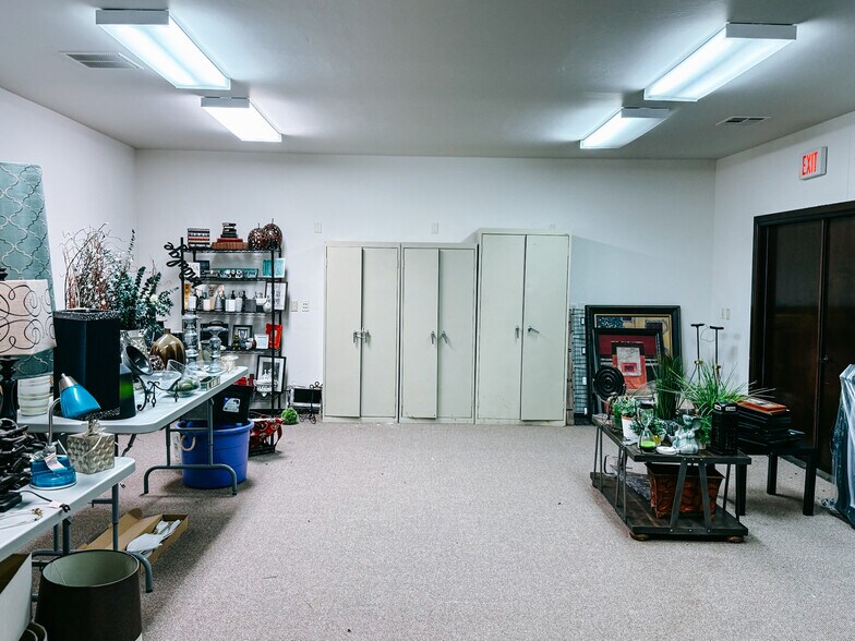 More Photos Of 604 W 18th St, Edmond Office For Lease
