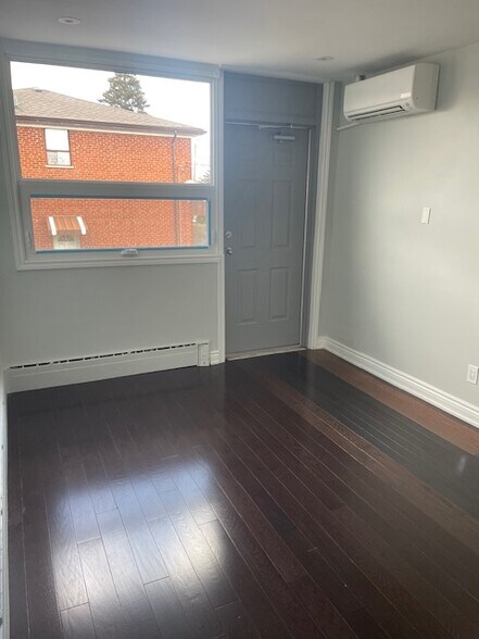 More Photos Of 3271 Dufferin St, Toronto Storefront Retail Residential For Lease