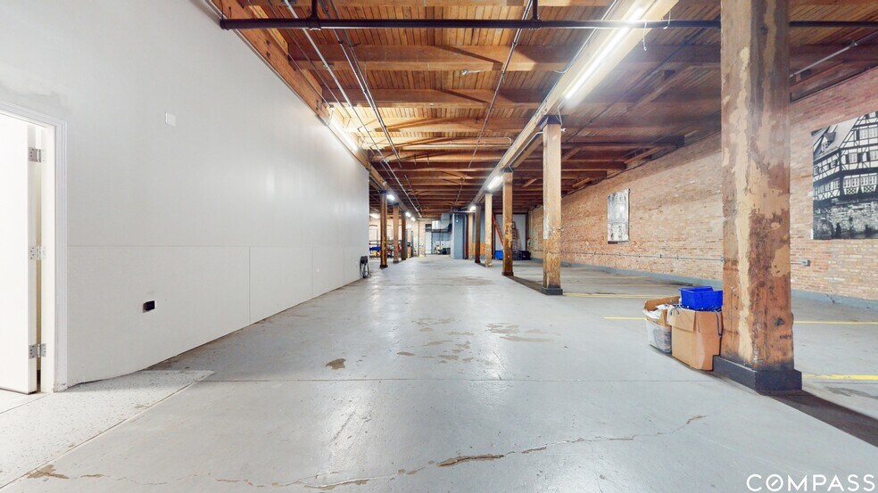More Photos Of 2241 S Wabash Ave, Chicago Loft Creative Space For Sale