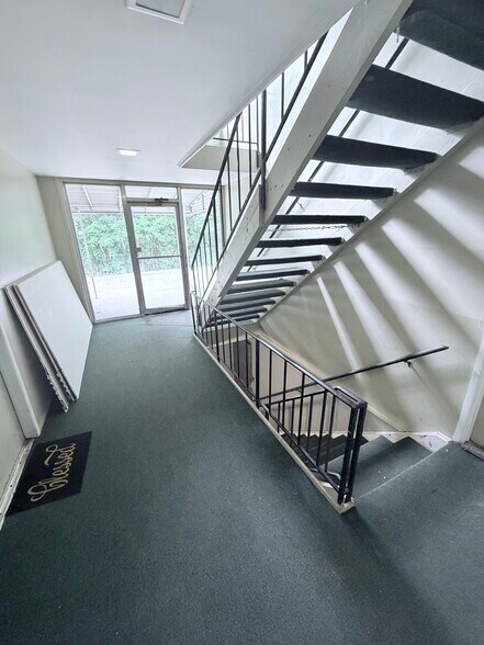 More Photos Of 19143 Berg Rd, Detroit Apartments For Sale