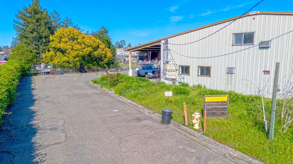 More Photos Of 57 Barham Ave, Santa Rosa Warehouse For Lease
