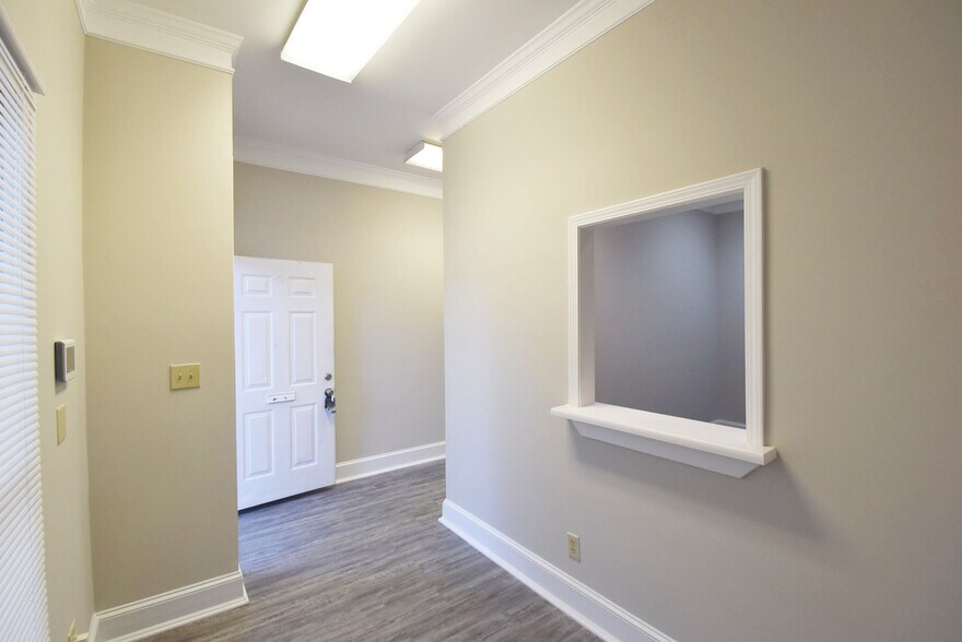 More Photos Of 109 N 85 Pky, Fayetteville Office For Lease