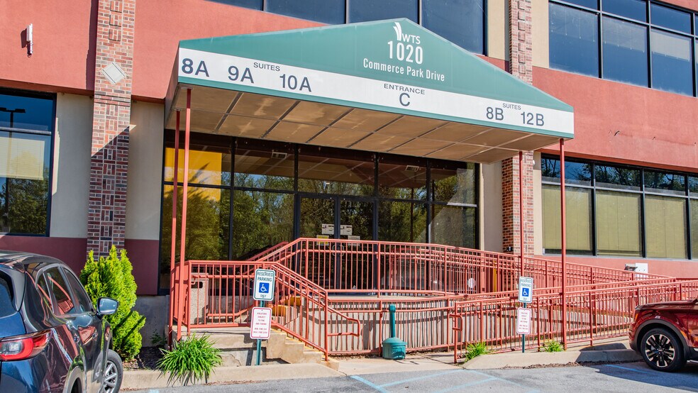 More Photos Of 1020 Commerce Park Dr, Williamsport Flex For Lease