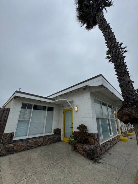 More Photos Of 1104-1106 S Seaward Ave, Ventura Storefront For Lease