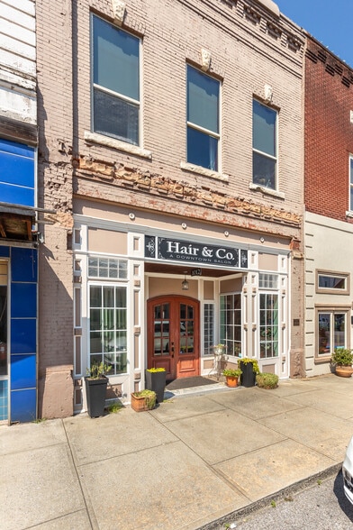 More Photos Of 1012 Noble St, Anniston Storefront Retail Office For Sale