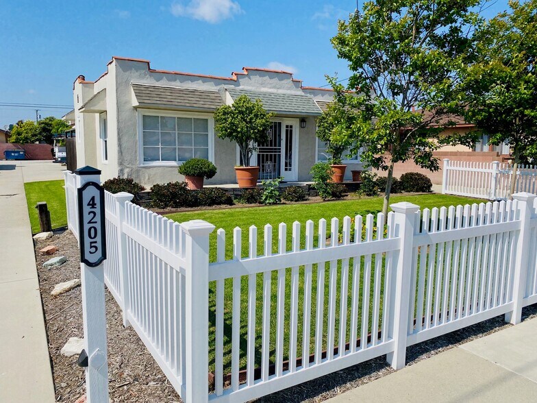 More Photos Of 4205 W 139th St, Hawthorne Apartments For Sale
