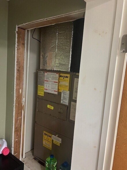 More Photos Of 92 Faunce Corner Rd, Dartmouth Office For Sale