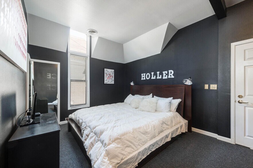 More Photos Of 2147-2151 Tremont Pl, Denver Hospitality For Sale