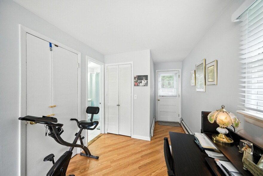 More Photos Of 260 Espanong Rd, Lake Hopatcong Restaurant For Sale