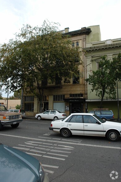 More Photos Of 131 W 1st St, Chico Storefront For Lease