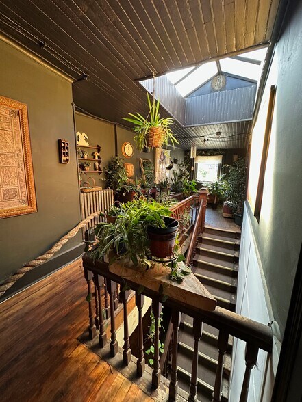 More Photos Of 162-164 Glen St, Glens Falls Storefront Retail Residential For Sale