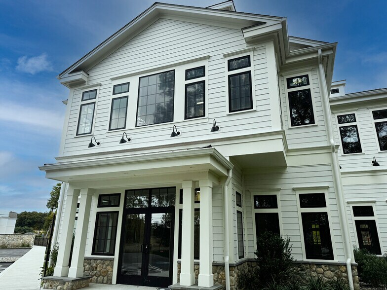 More Photos Of 215 Elm St, Old Saybrook Unknown For Lease