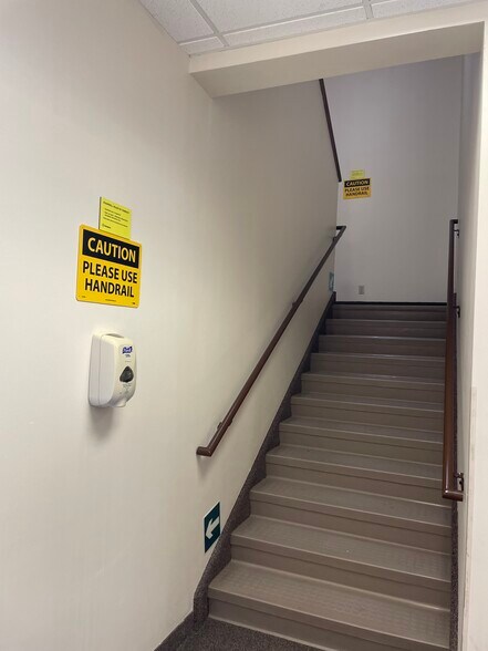 More Photos Of 899 W Highway 96, Shoreview Manufacturing For Lease