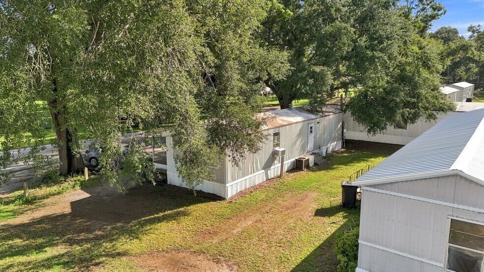 More Photos Of 33 E Peeler Ave, Lakeland Manufactured Housing Mobile Home Park For Sale