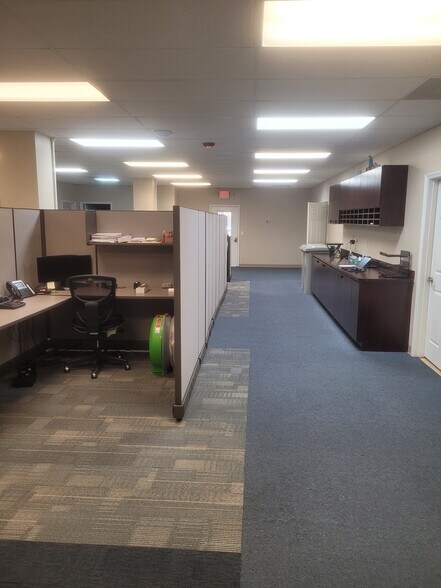 More Photos Of 2810 St Isabel St, Tampa Medical For Lease