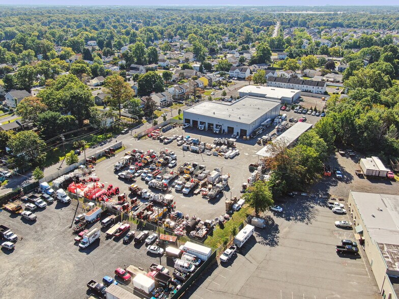 More Photos Of 201 Wilton Ave, Middlesex Flex For Lease