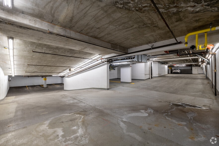 More Photos Of 100 Murray St, Ottawa Office For Lease