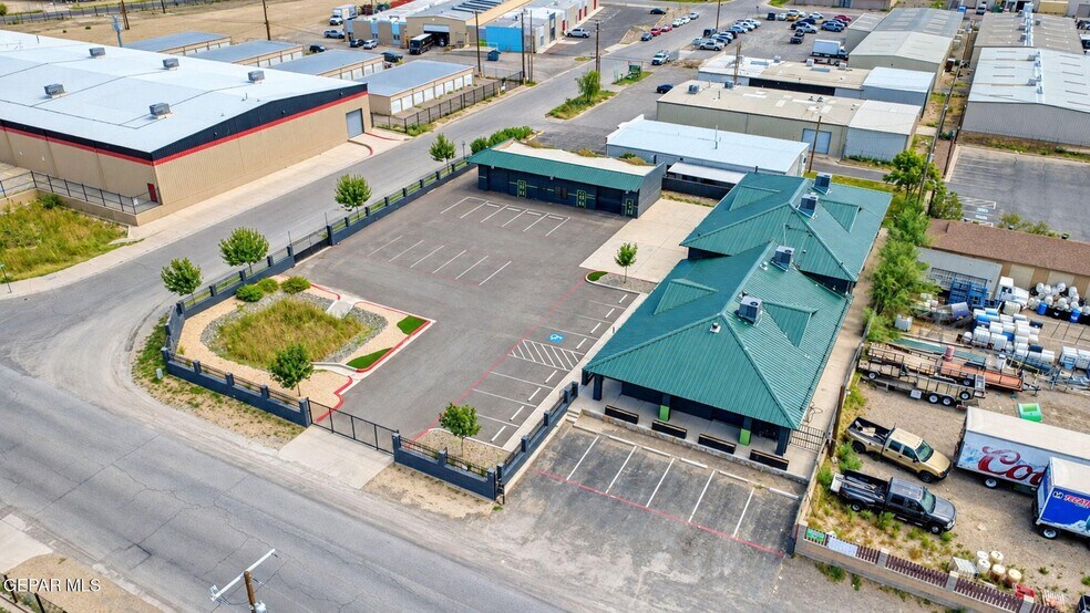 More Photos Of , Sunland Park Flex For Sale