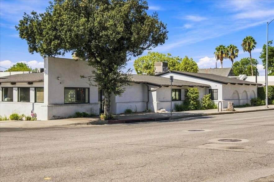 Primary Photo Of 2060 E Foothill Blvd, Pasadena Freestanding For Sale