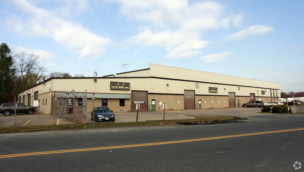 More Photos Of 15481 Farm Creek Dr, Woodbridge Unknown For Lease