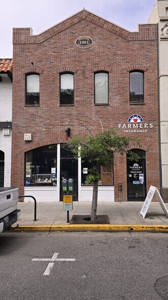 More Photos Of 1521 1/2 Pacific Ave, Santa Cruz Office For Lease