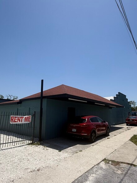 More Photos Of 1624 4th St S, Saint Petersburg Warehouse For Sale