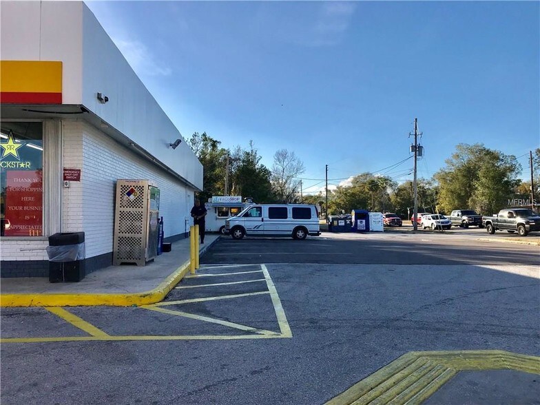 More Photos Of 100 S Spring Garden Ave, Deland Convenience Store For Sale