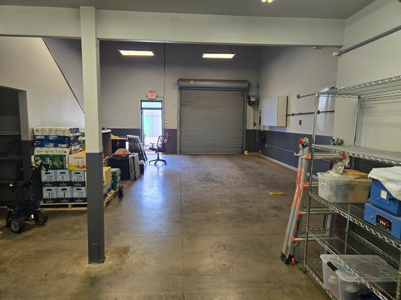 More Photos Of 330 Ohukai Rd, Kihei Unknown For Lease