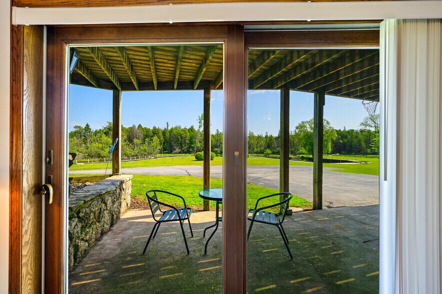 More Photos Of 4084 Main St, Fish Creek Freestanding For Sale