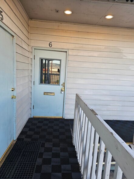 More Photos Of 1020 A St SE, Auburn Storefront Retail Office For Lease