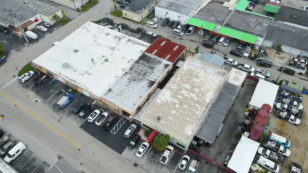 Primary Photo Of 1040 NE 44th St, Oakland Park Auto Repair For Sale
