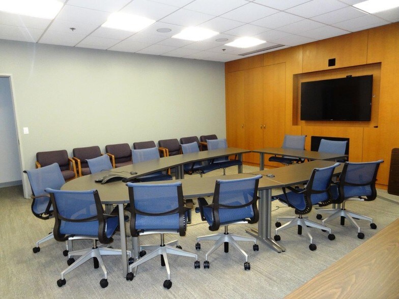 More Photos Of 3150 C St, Anchorage Office For Lease