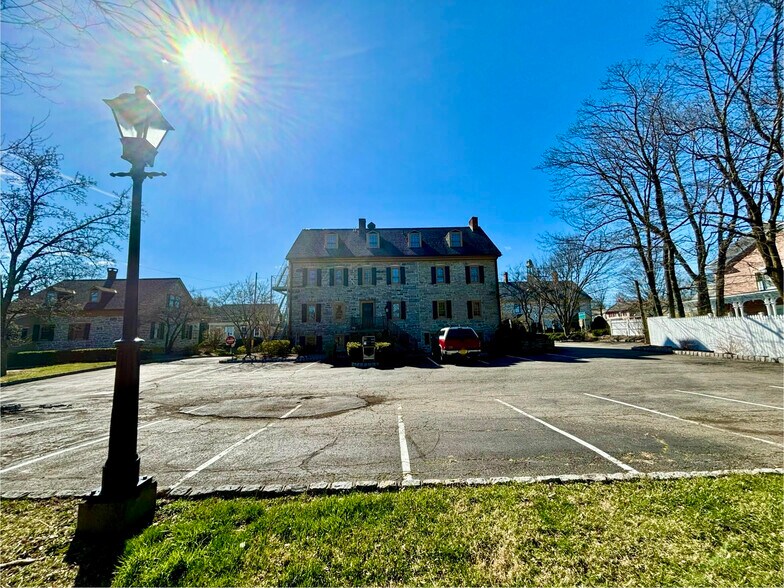 More Photos Of 1298-1300 Hope Bridgeville Rd, Hope Office For Lease