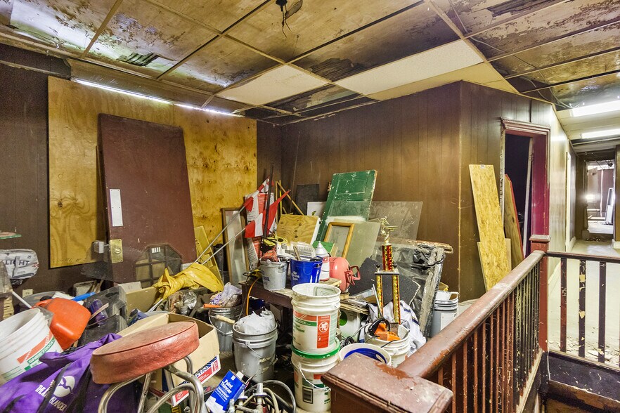 More Photos Of 2111 Germantown Ave, Philadelphia Bar For Sale