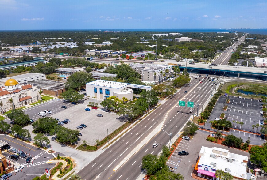 More Photos Of 2560 Gulf to Bay Blvd, Clearwater Office For Lease
