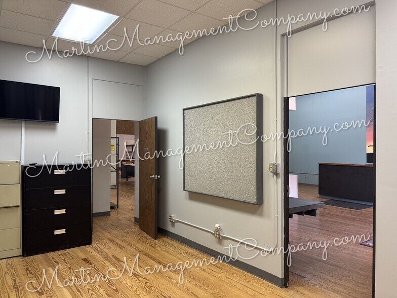 More Photos Of 214 W Main St, Sedalia Storefront Retail Office For Lease