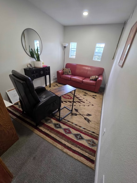 More Photos Of 306 Laurel Mountain Rd, Mammoth Lakes Office For Lease