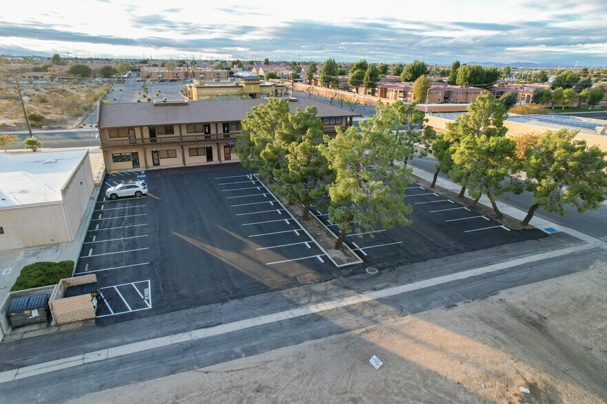 More Photos Of 14359 Amargosa Rd, Victorville Office For Sale