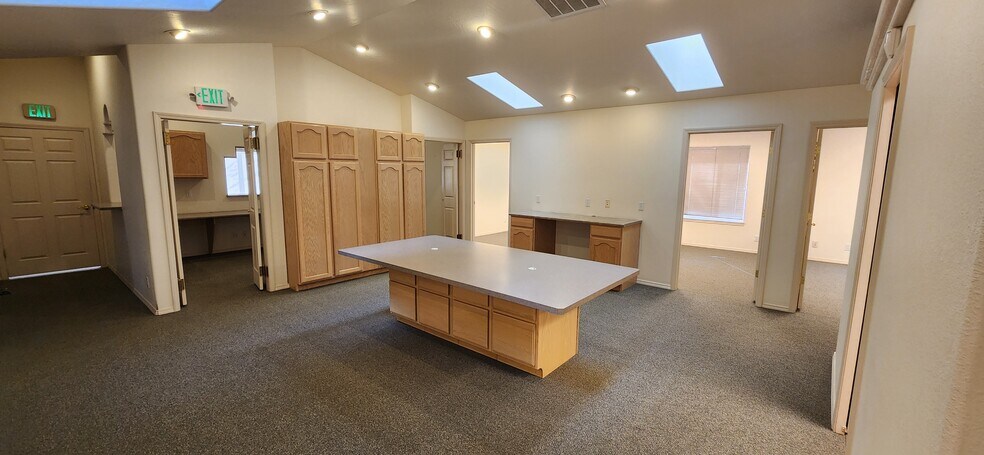 More Photos Of 111 N Park St, Cortez Medical For Lease