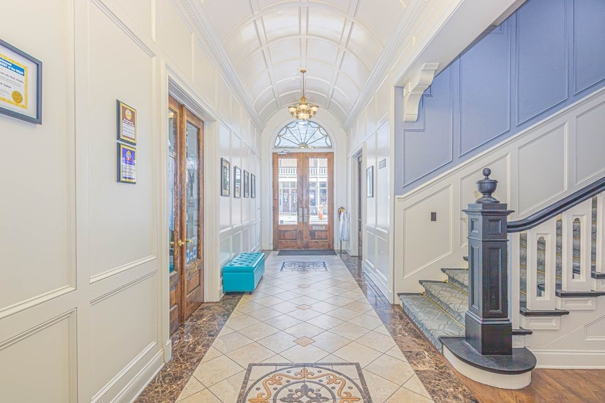 More Photos Of 110 W Indiana Ave, Deland Office For Lease