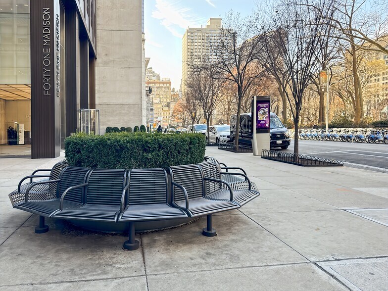 More Photos Of 41 Madison Ave, New York Coworking Space