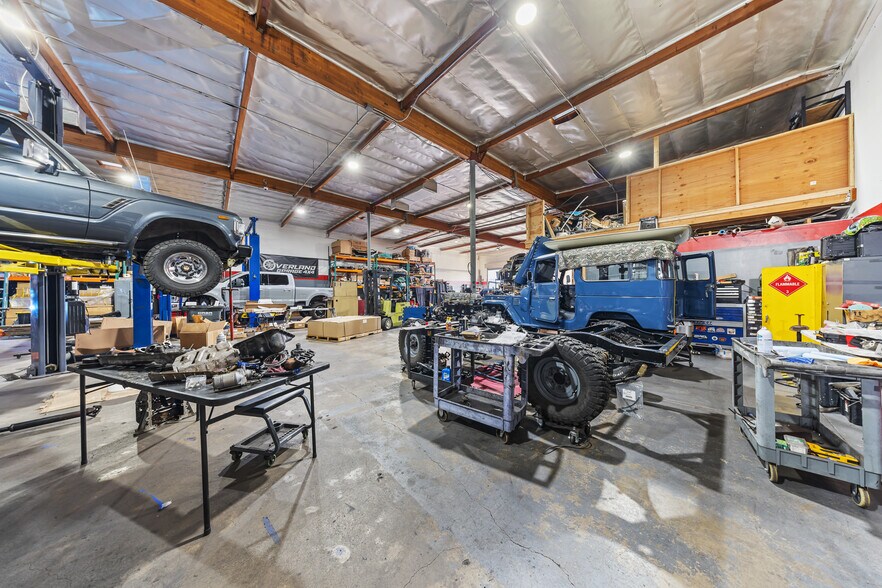 More Photos Of 23282 Peralta Dr, Laguna Hills Warehouse For Sale