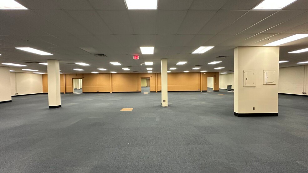 More Photos Of 211 Hilltop Rd, Saint Joseph Research And Development For Lease