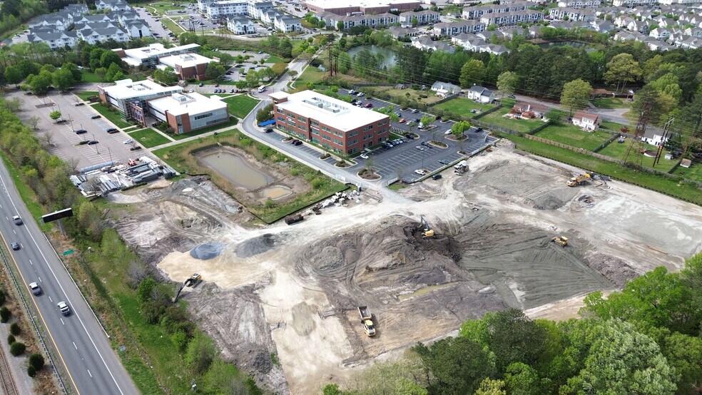 More Photos Of 1050 University Blvd, Portsmouth Light Distribution For Lease