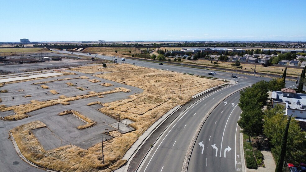 More Photos Of Hwy 65 & Sterling Pky, Lincoln Land For Sale