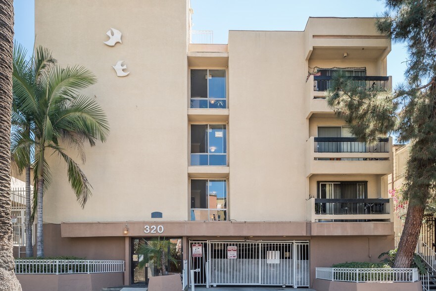 More Photos Of 320 S Occidental Blvd, Los Angeles Apartments For Sale