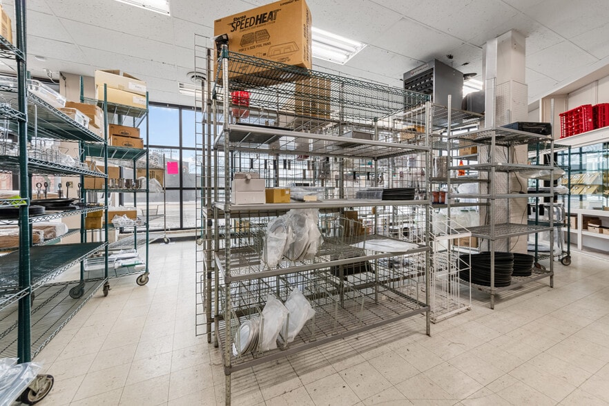 More Photos Of 2211 Gratiot Ave, Detroit Office For Sale