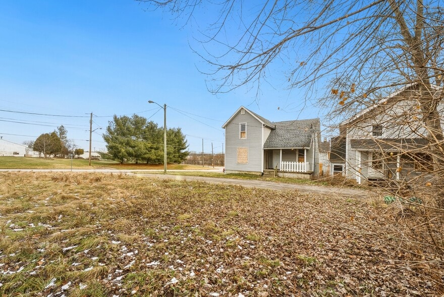 More Photos Of 763 Bowman St, Mansfield Multifamily For Sale